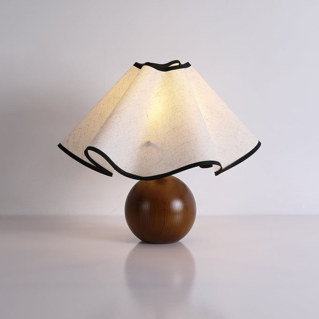 Skulpturale, wellenförmige Tischlampe für Innenräume