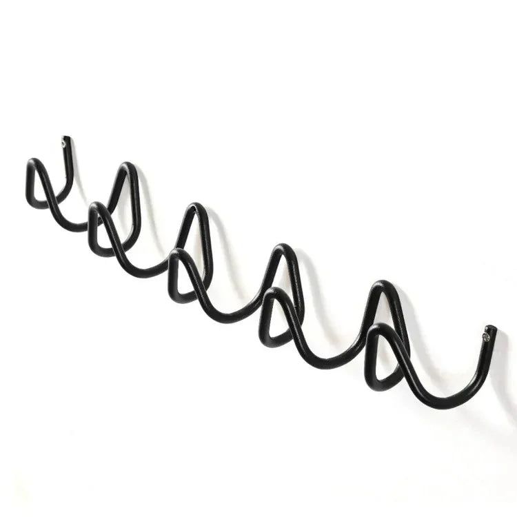 Space-saving wall hanger with multiple hooks wave