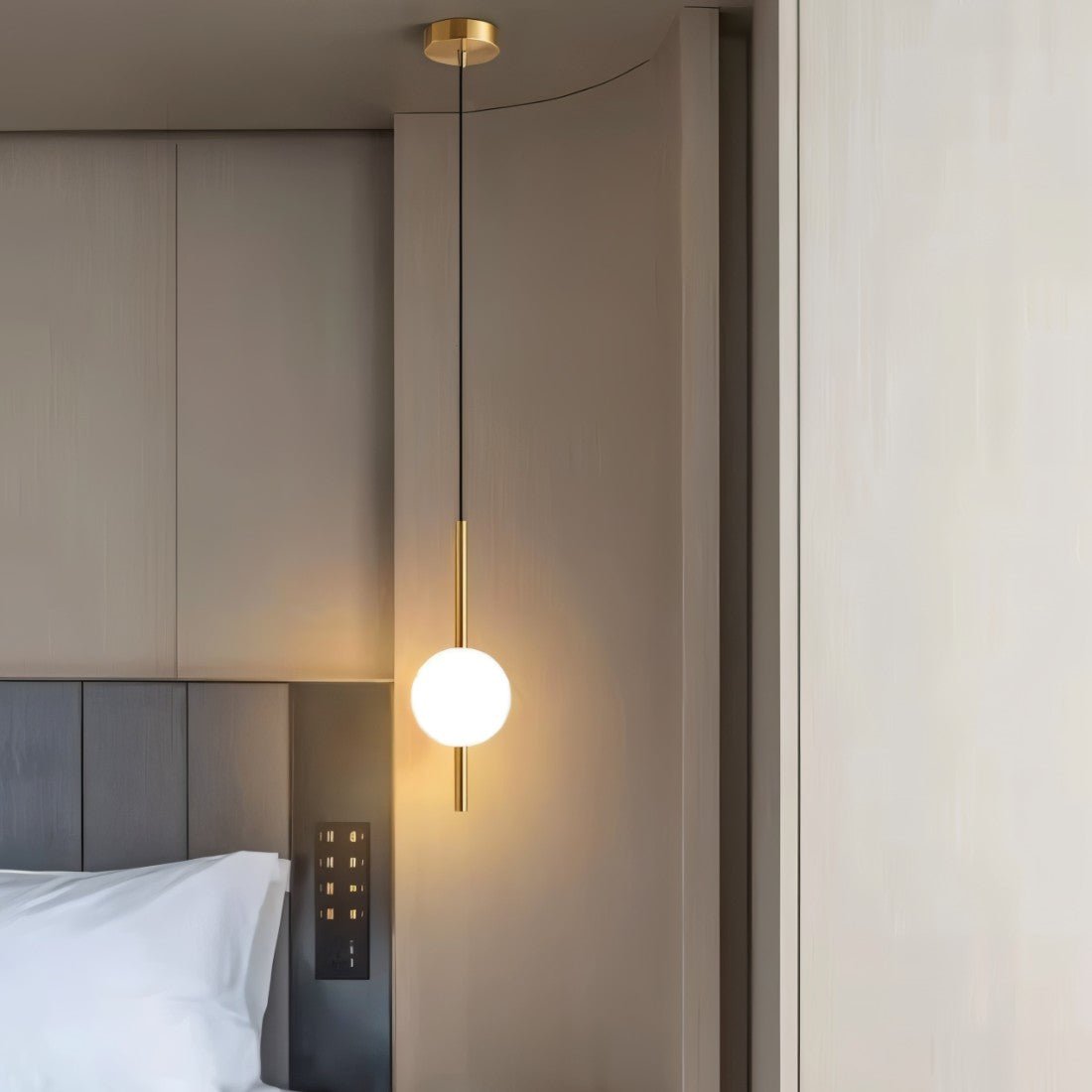 Elegancka skandynawska lampa sufitowa
