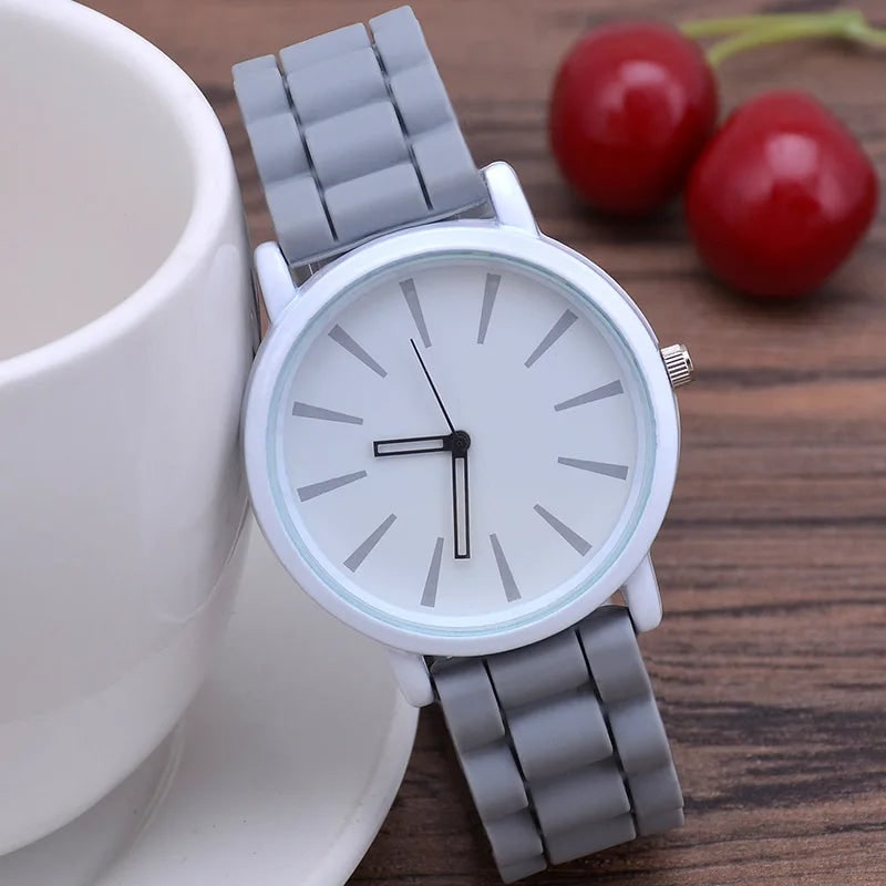 Analog Watch with Minimalist Dial and Textured Rubber Strap - Image 1