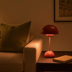 Lampada da tavolo LED moderna con 3 livelli di luminosità