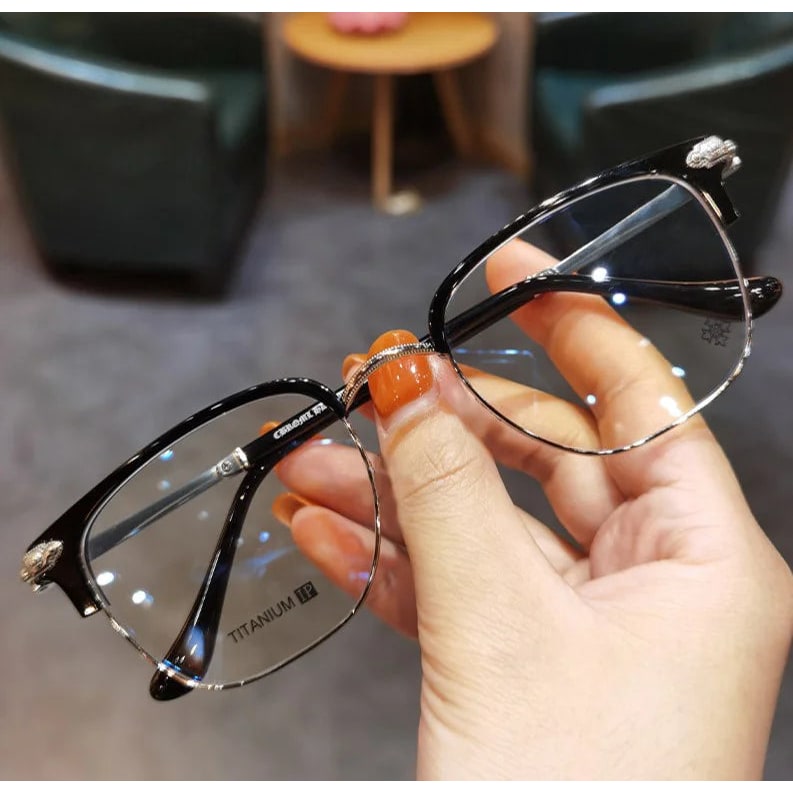 Blue Light Blocking Reading Glasses with Flexible Titanium Temples - Image 7