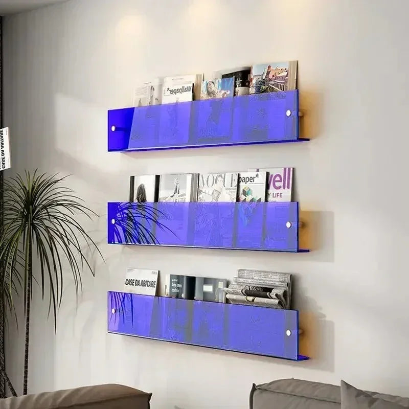 Kompakte Wandregale zur Präsentation und Aufbewahrung von Büchern und Platten