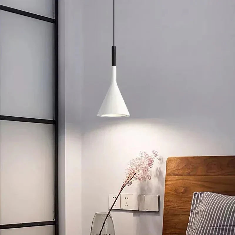 Regulowana lampa sufitowa wisząca Nordycka minimalistyczna lampa