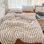 Ponadczasowy Przytulny Zestaw Pościeli w Paski