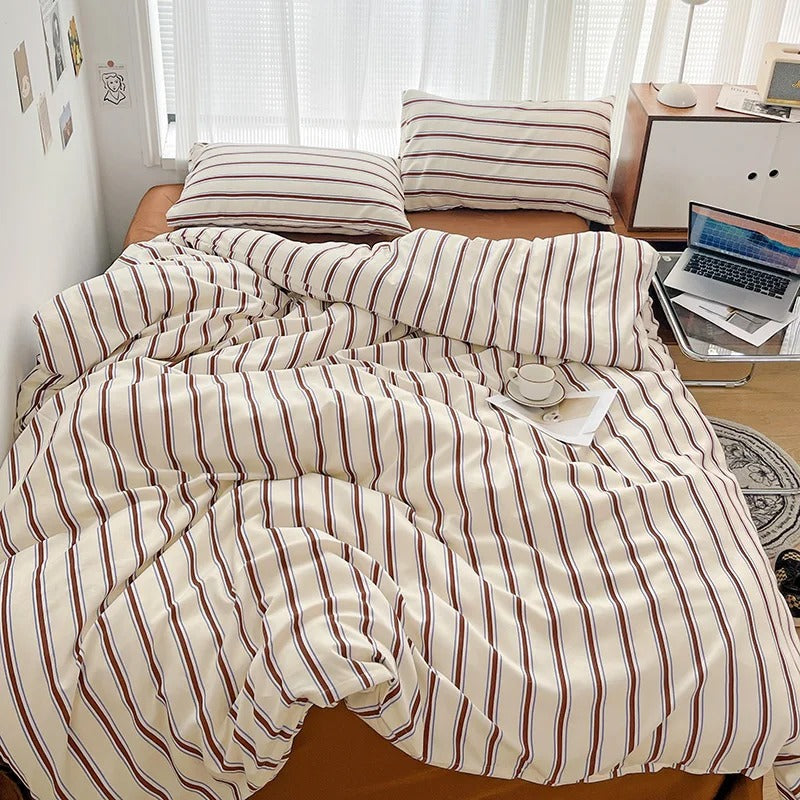 Ponadczasowy Przytulny Zestaw Pościeli w Paski