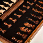 Elegancki drewniany zestaw szachowy dla profesjonalistów