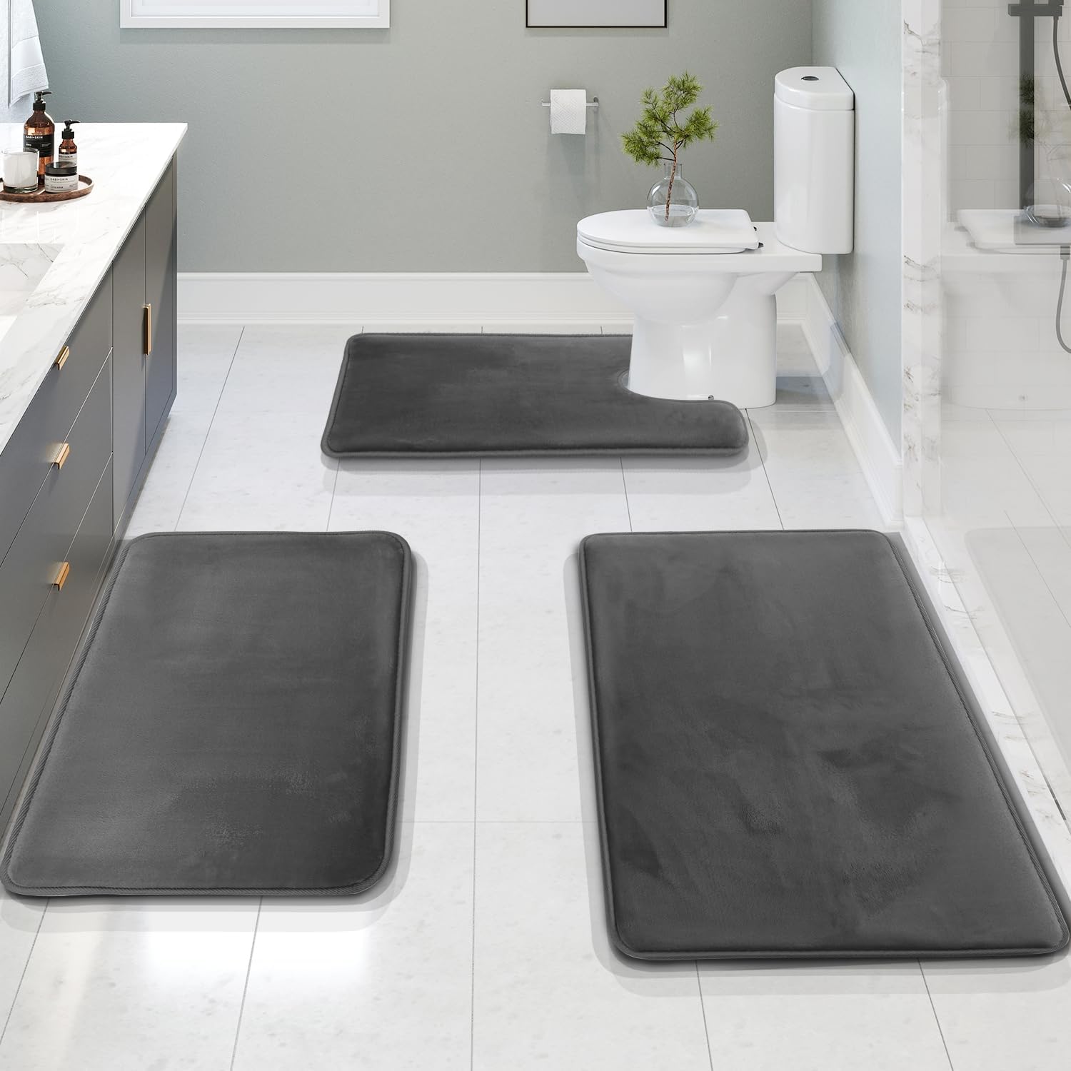 Set di tappetini da bagno in velluto morbido e antiscivolo con schiuma