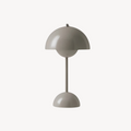 Lampada da tavolo LED moderna in stile scandinavo con dimmer