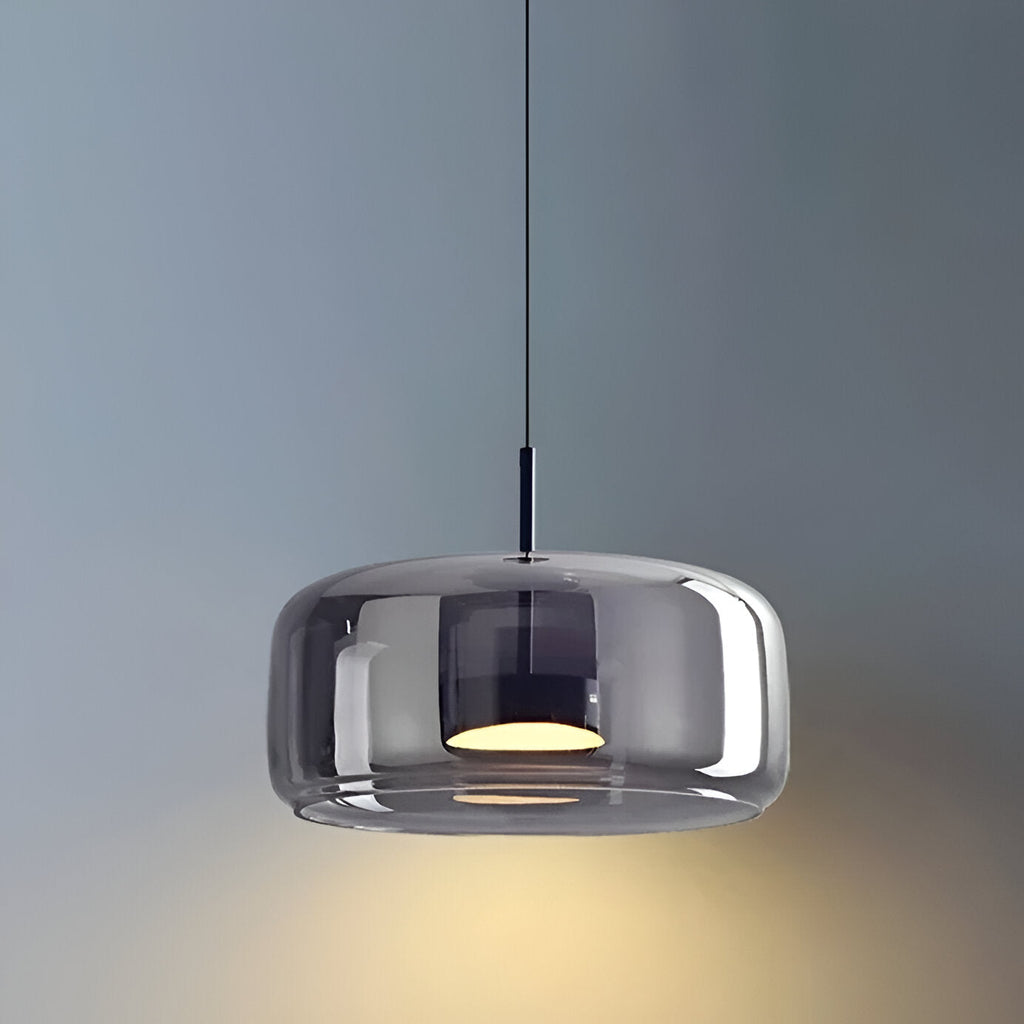Lampa sufitowa w stylu retro z potrójnym kloszem szklanym i regulowanym oświetleniem LED