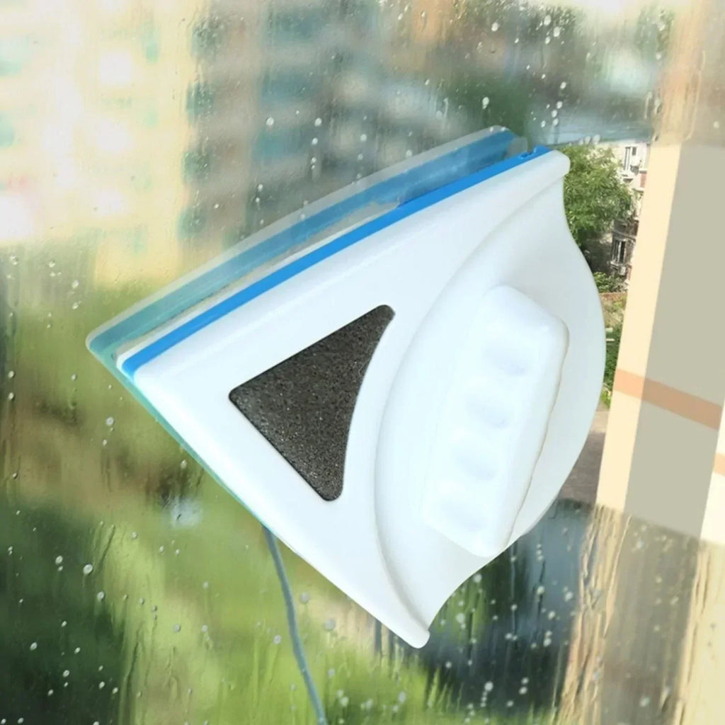 Magnetic double-sided window cleaner – ideal for hard-to-reach windows