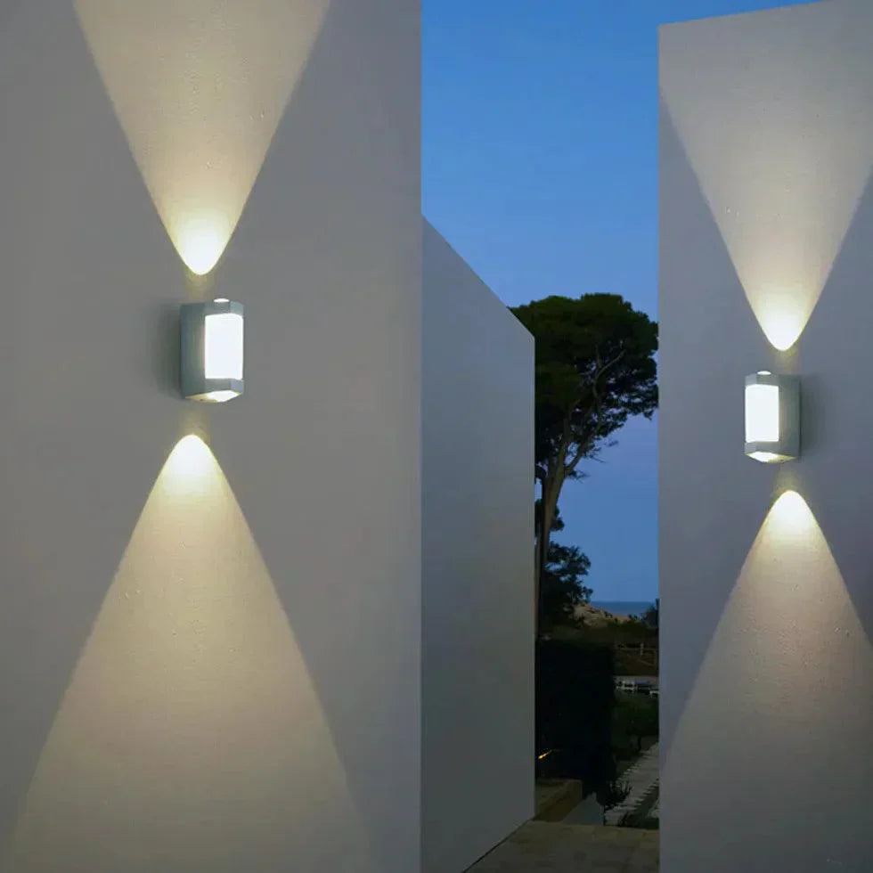 Zewnętrzna lampa ścienna wodoodporna z metalu LED