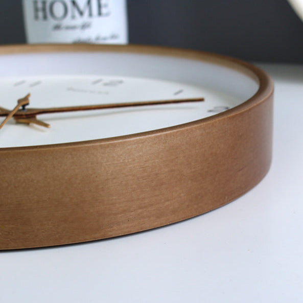 Zegar ścienny z naturalnego drewna z cichym mechanizmem