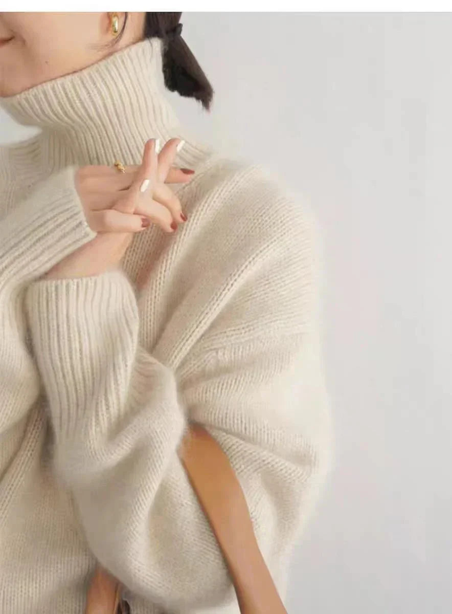 Damski miękki sweter z golfem