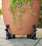 Set mit Stützen für Gartentöpfe in Tierform