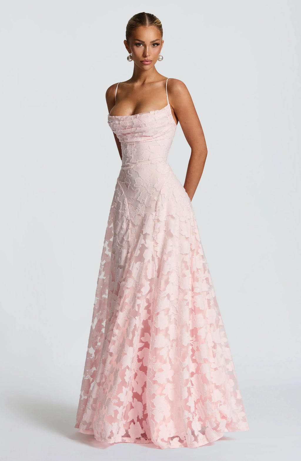 Elegancka Sukienka Maxi z Efektem Drapowania