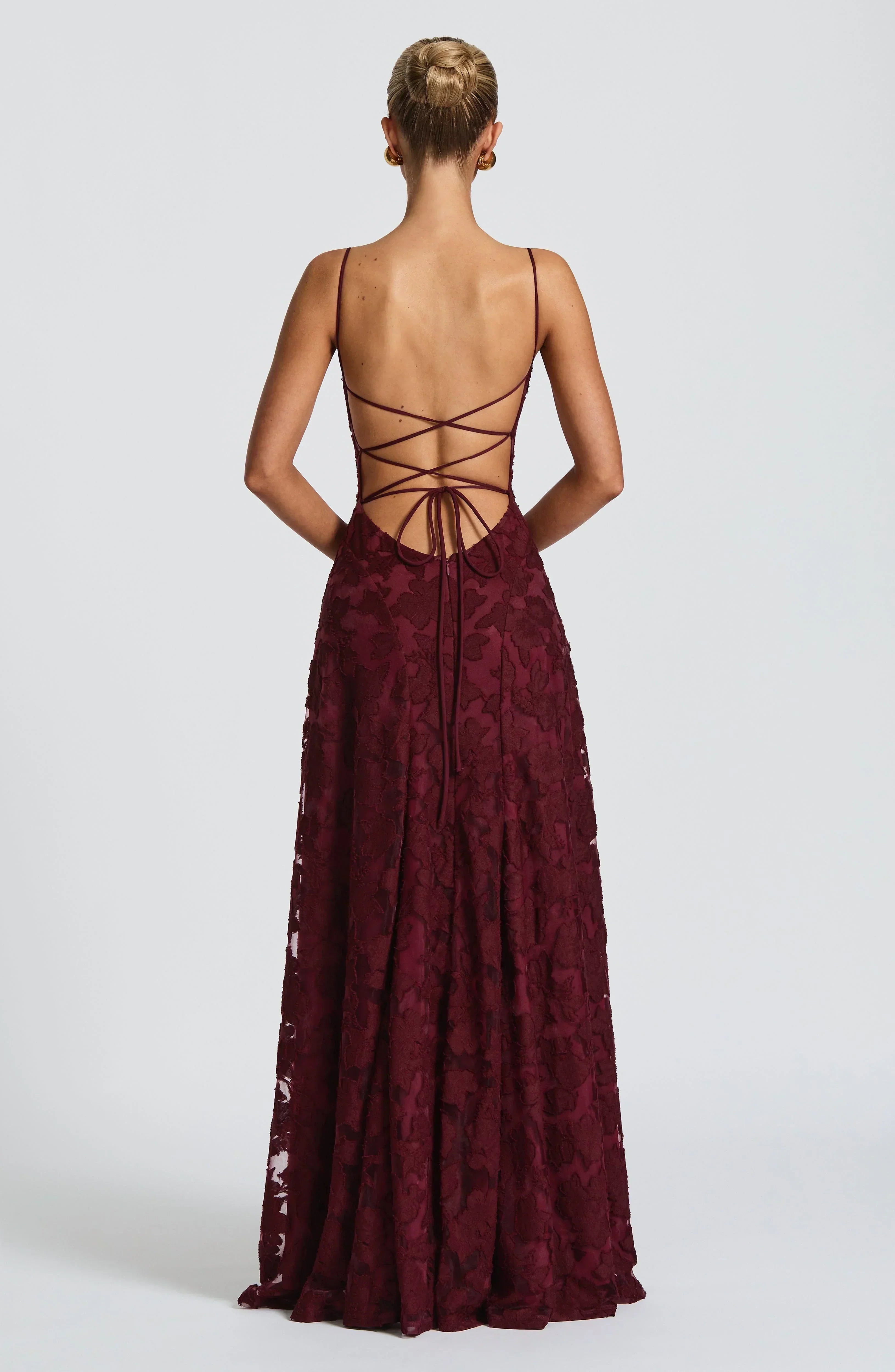 Elegancka Sukienka Maxi z Efektem Drapowania