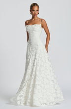 Elegancka Sukienka Maxi z Efektem Drapowania