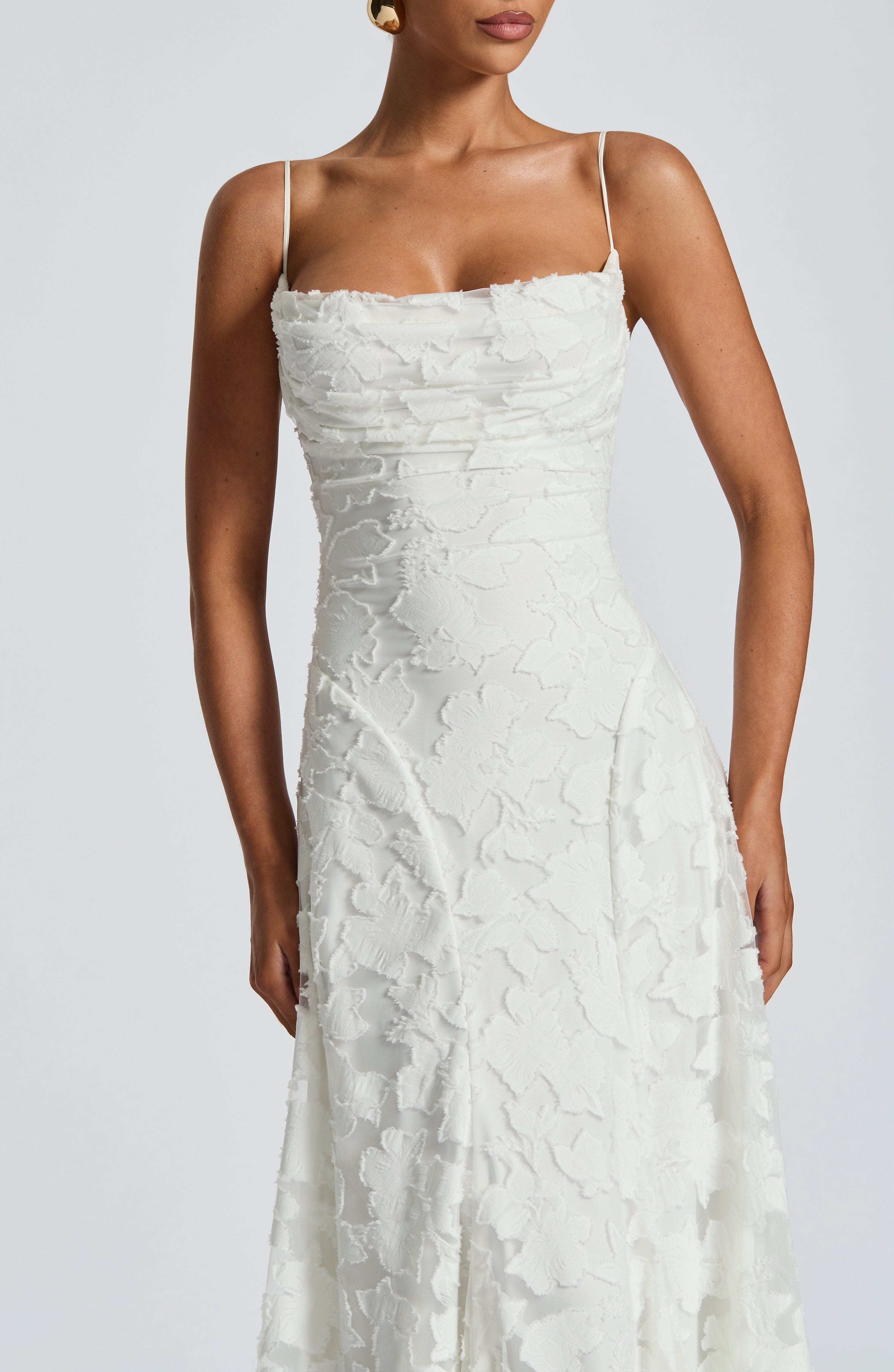 Elegancka Sukienka Maxi z Efektem Drapowania