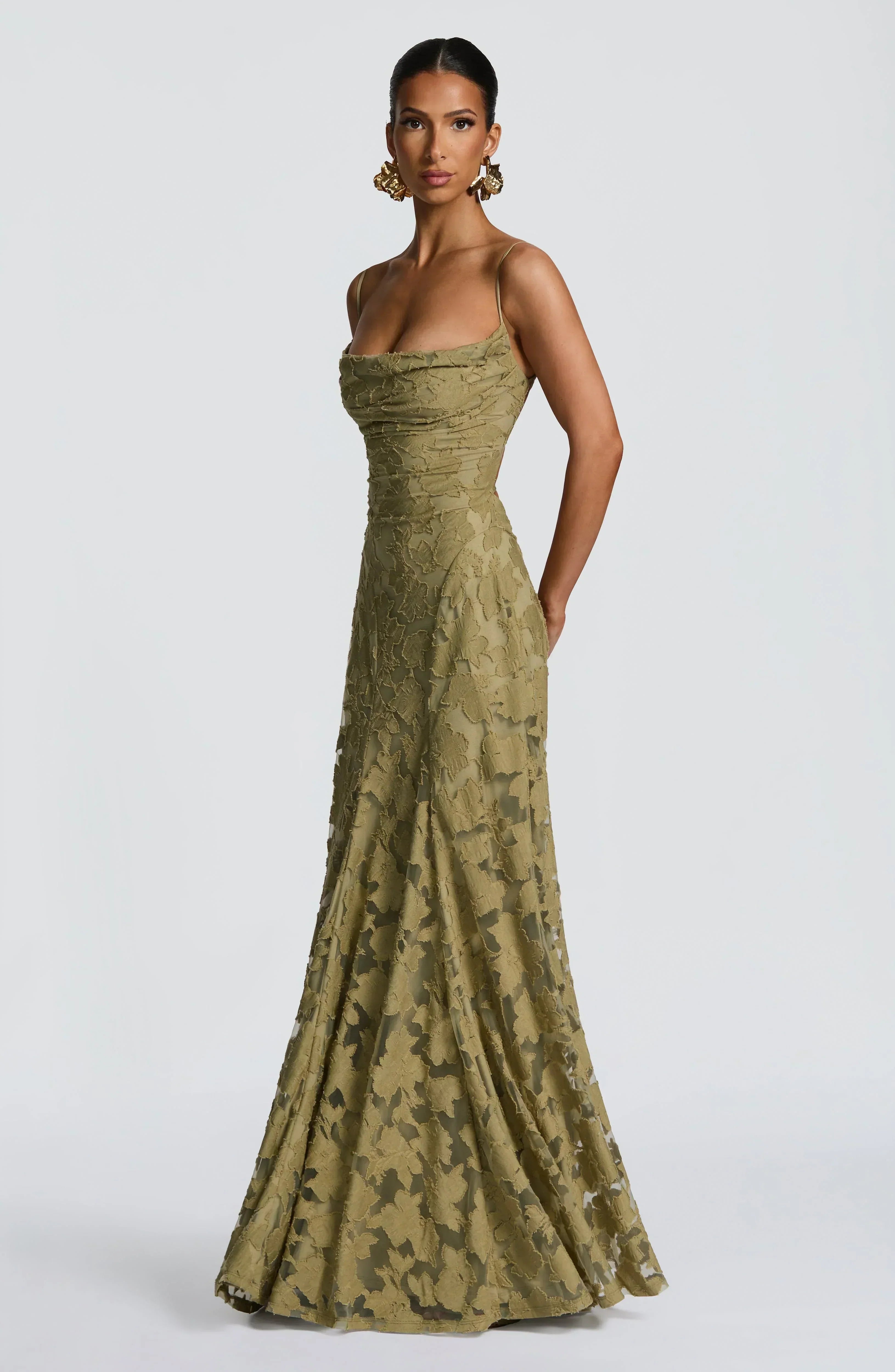 Elegancka Sukienka Maxi z Efektem Drapowania