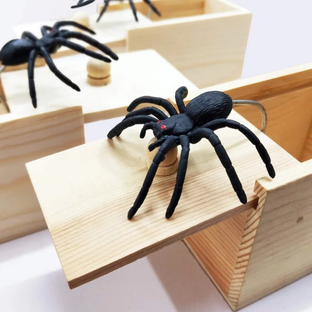 Halloween Drewniane Pudełko z Wyskakującym Pająkiem do żartów i Dekoracji Pająk Wyskakujący Zabawka - Image 4
