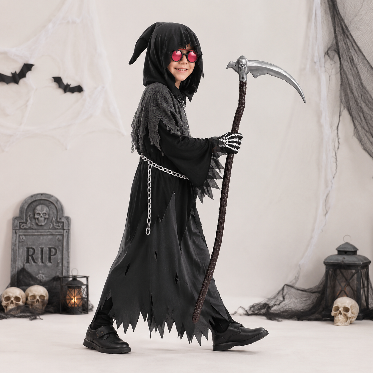 Halloween Dziecięcy Strój żniwiarza z Kosą świecącymi Oczami i Akcesoriami - Image 2