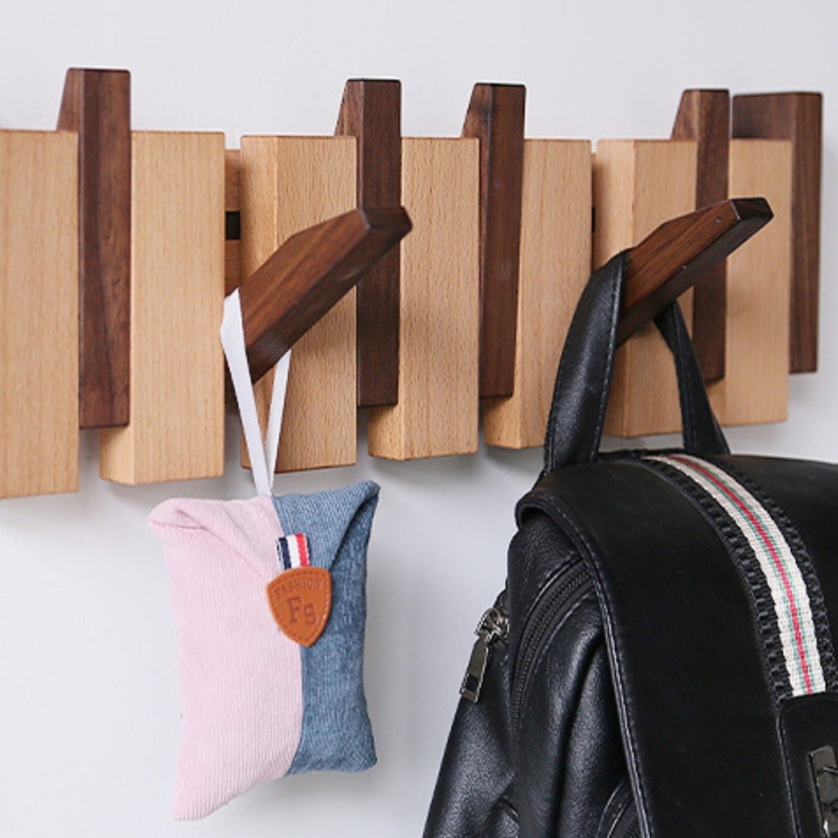 Appendino da parete in legno con ganci pieghevoli stile pianoforte