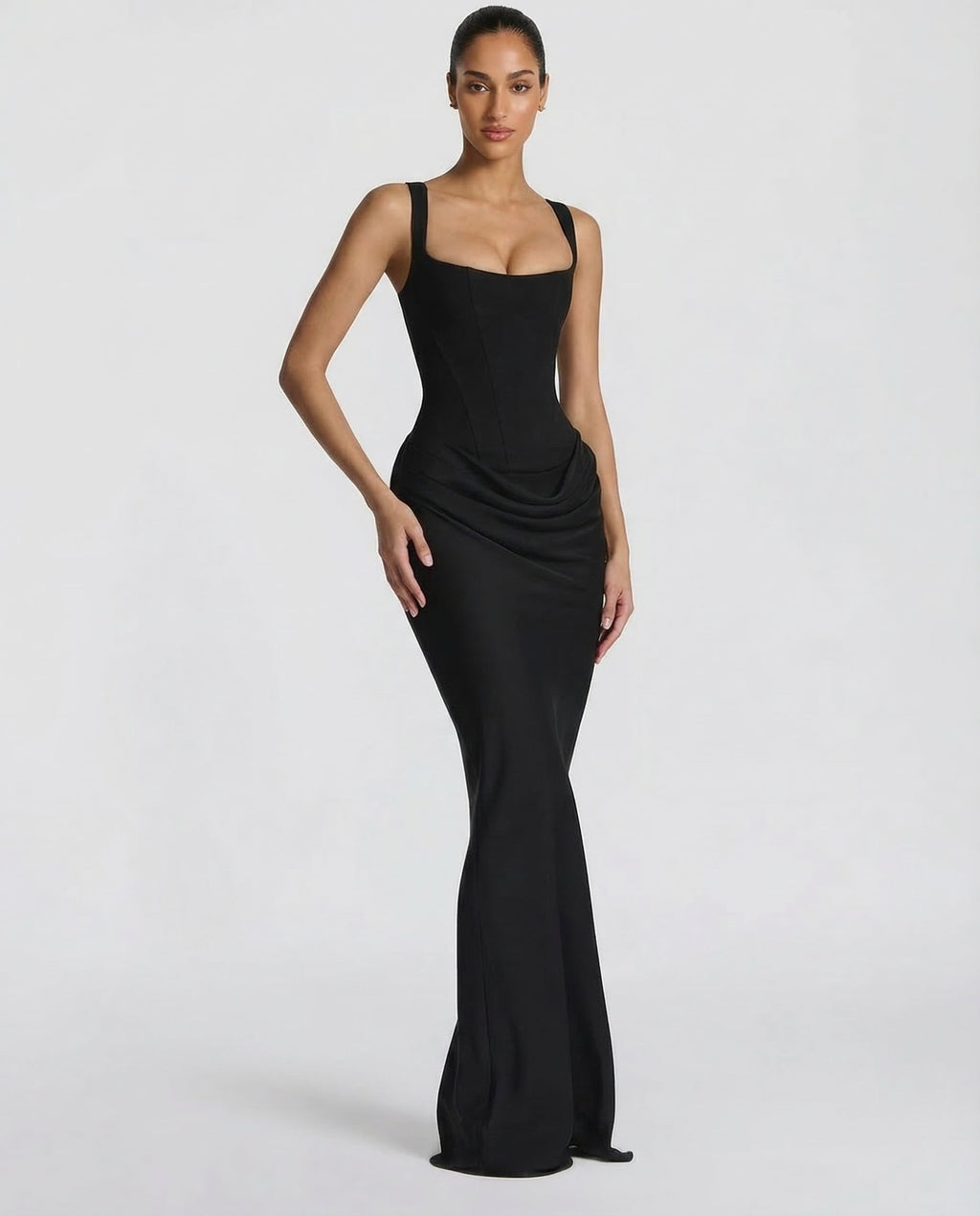 Figurbetontes Damen-Maxikleid mit Sanduhr-Silhouette
