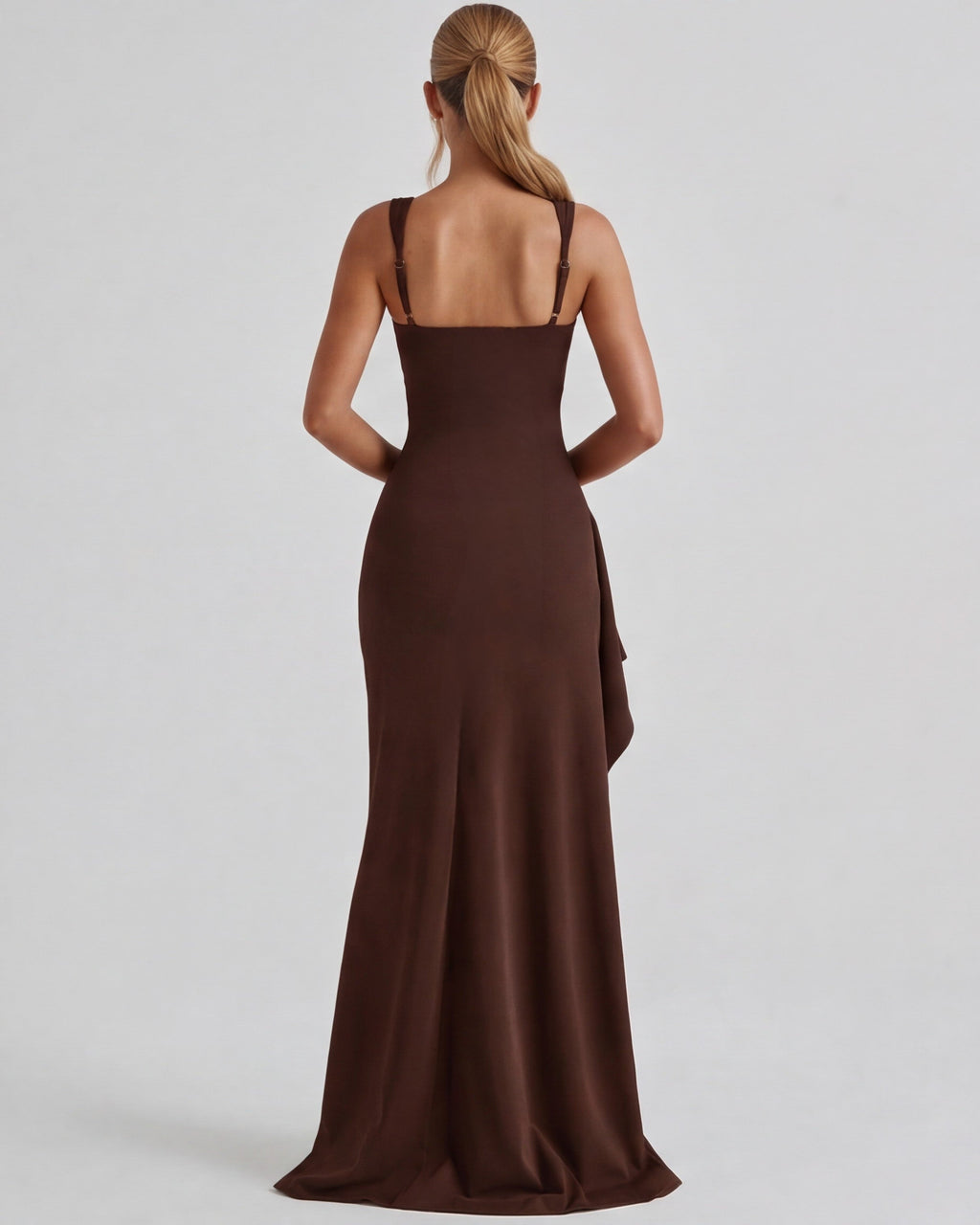 Maxi Dress with a Shaping Silhouette
