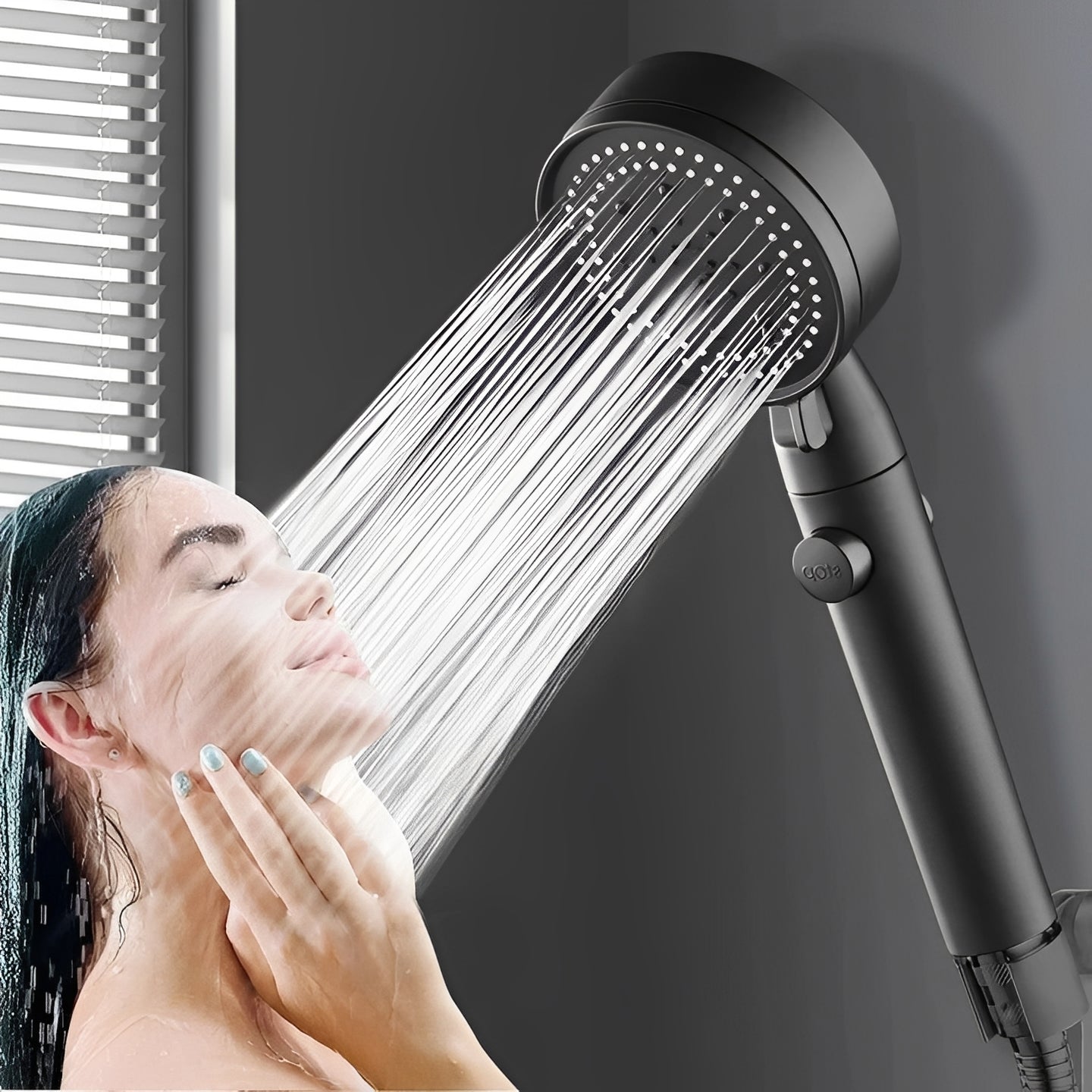 Pomme de douche haute pression avec 5 modes de jet et fonction d'arrêt automatique de l'eau
