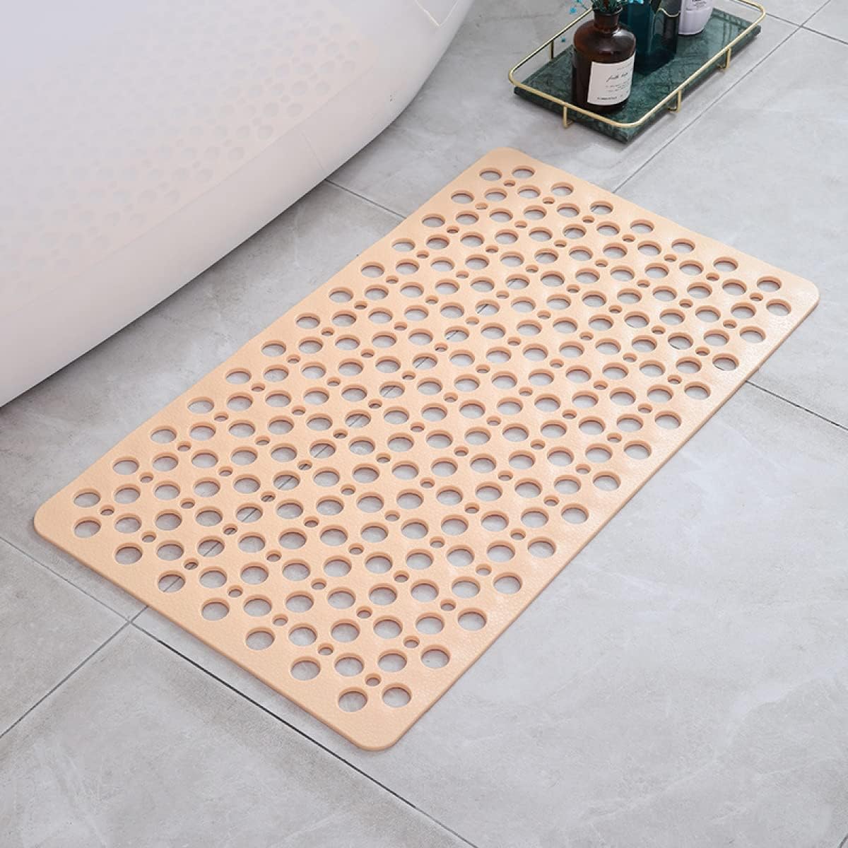 Non-slip shower mat with a safe surface