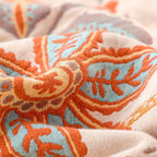 Coperta bohemien con motivo floreale adatta per pelli sensibili