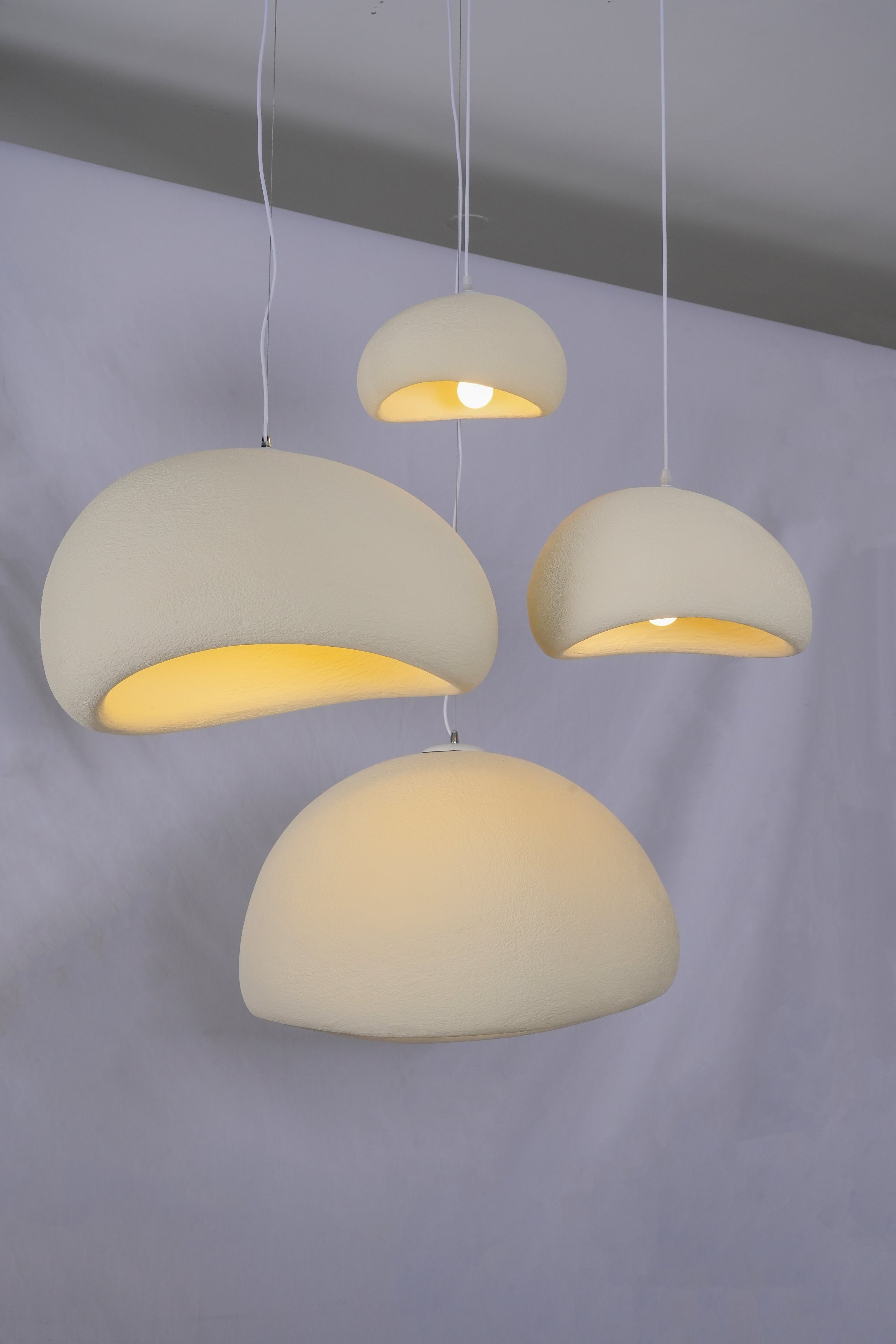 Cloud-shaped pendant lamp