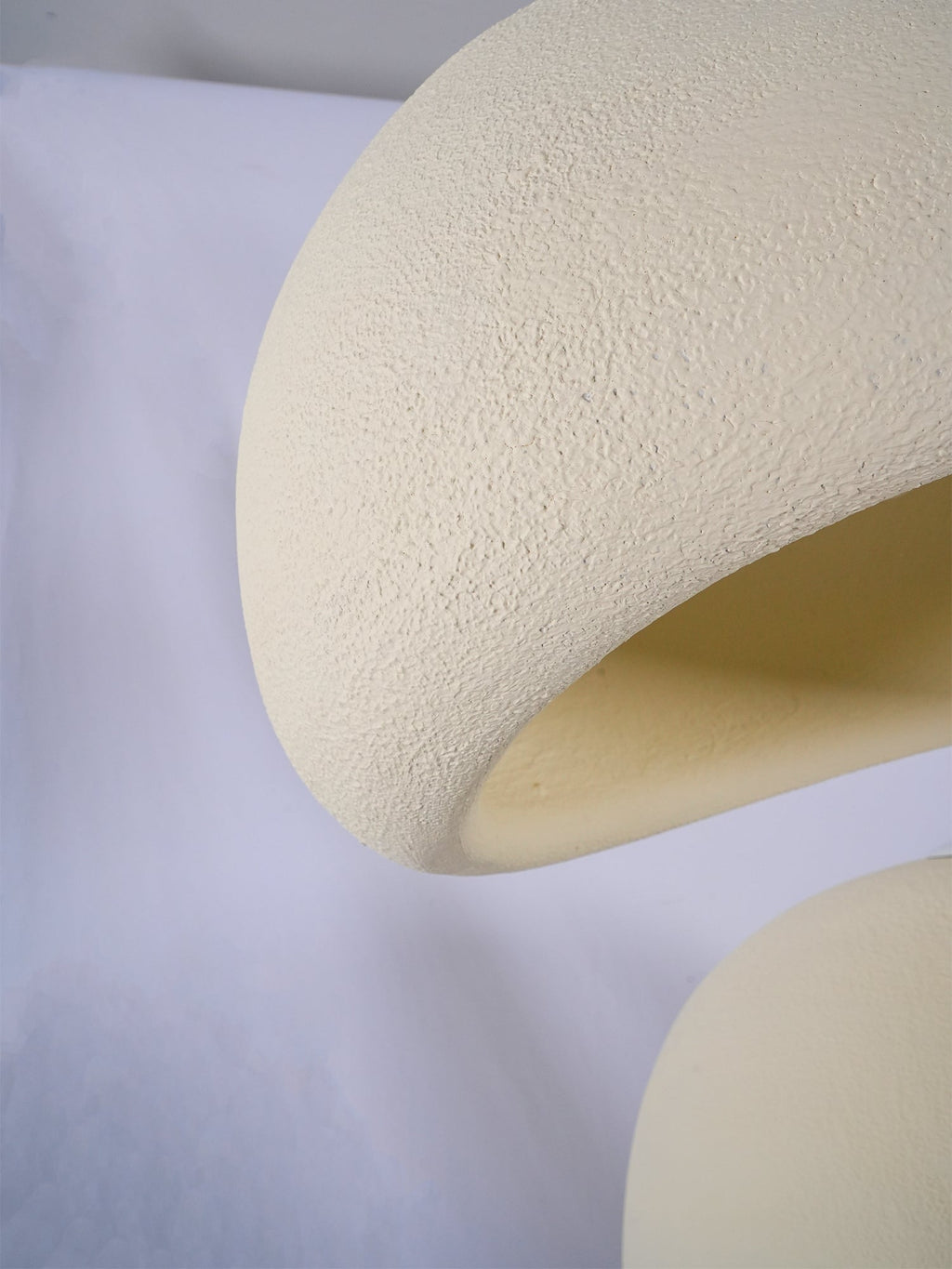 Cloud-shaped pendant lamp