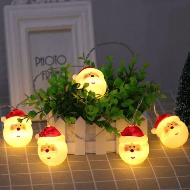 LED Christmas Lights String with 20 Santa Heads Battery Operated Indoor Decoration - Image 2