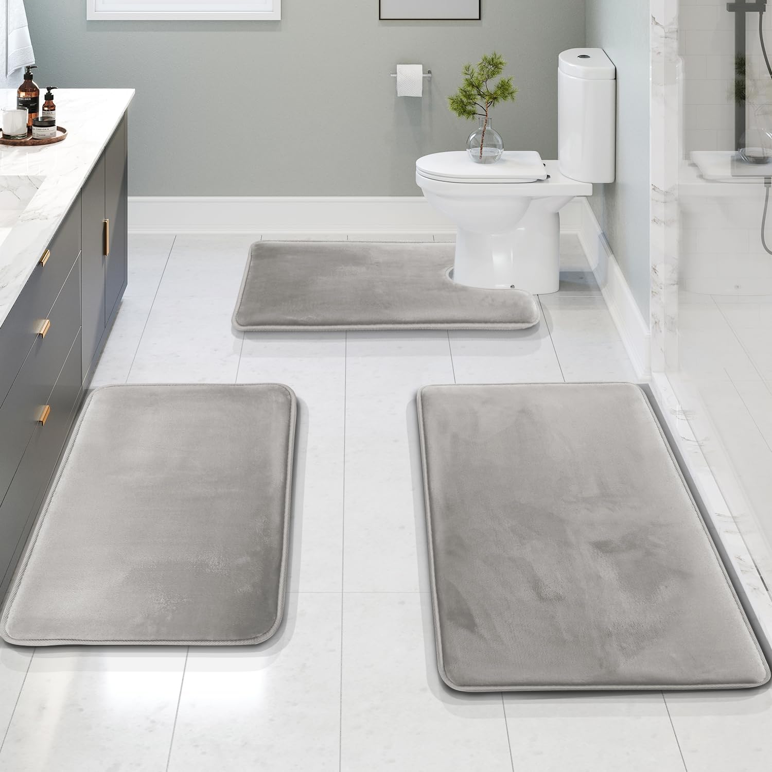 Set di tappetini da bagno in velluto morbido e antiscivolo con schiuma