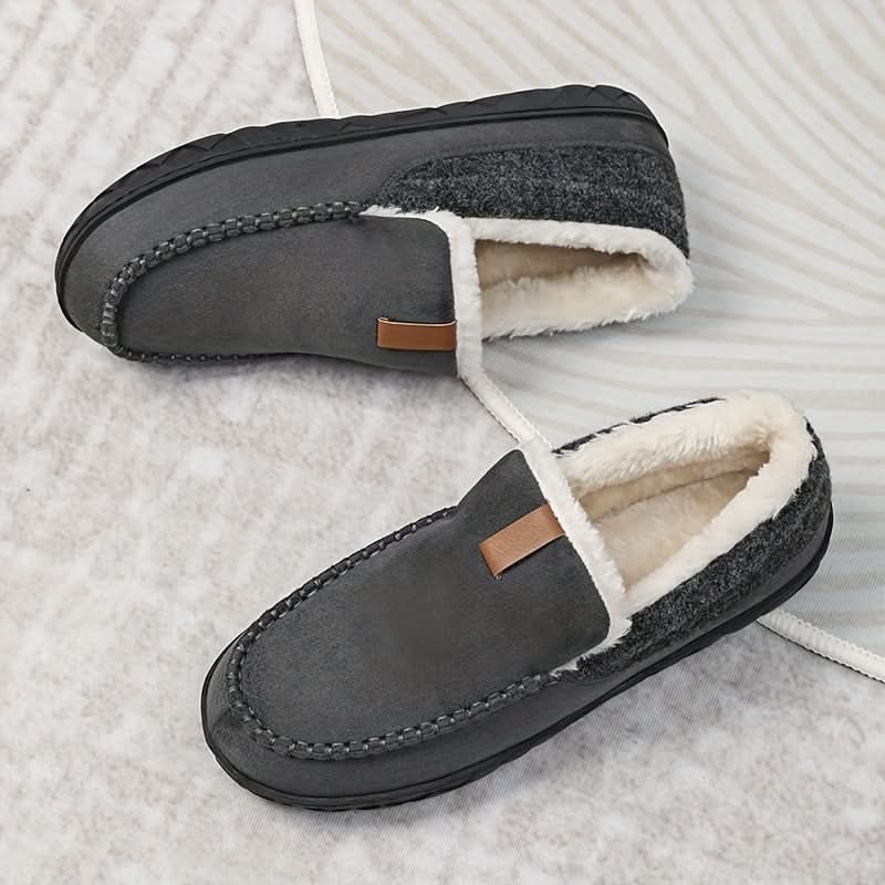Men's Moccasin Slippers with Fleece Lining and Rubber Sole for Indoor Warmth - Image 9