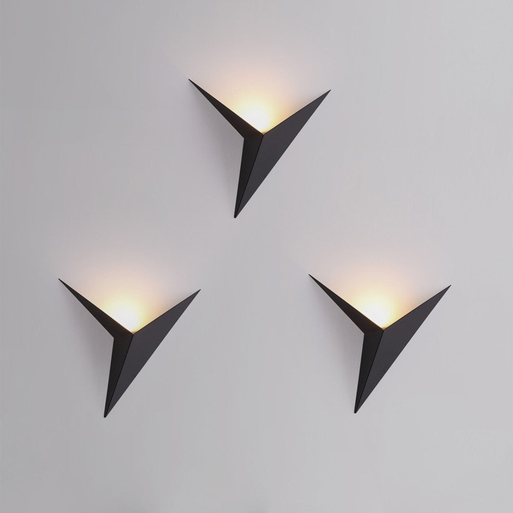 Artistic Slim Trigon Wall Lamp