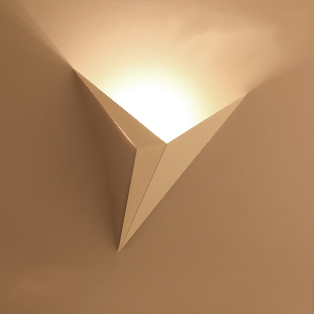 Artistic Slim Trigon Wall Lamp