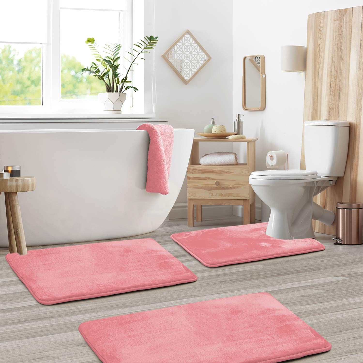Set di tappetini da bagno in velluto morbido e antiscivolo con schiuma