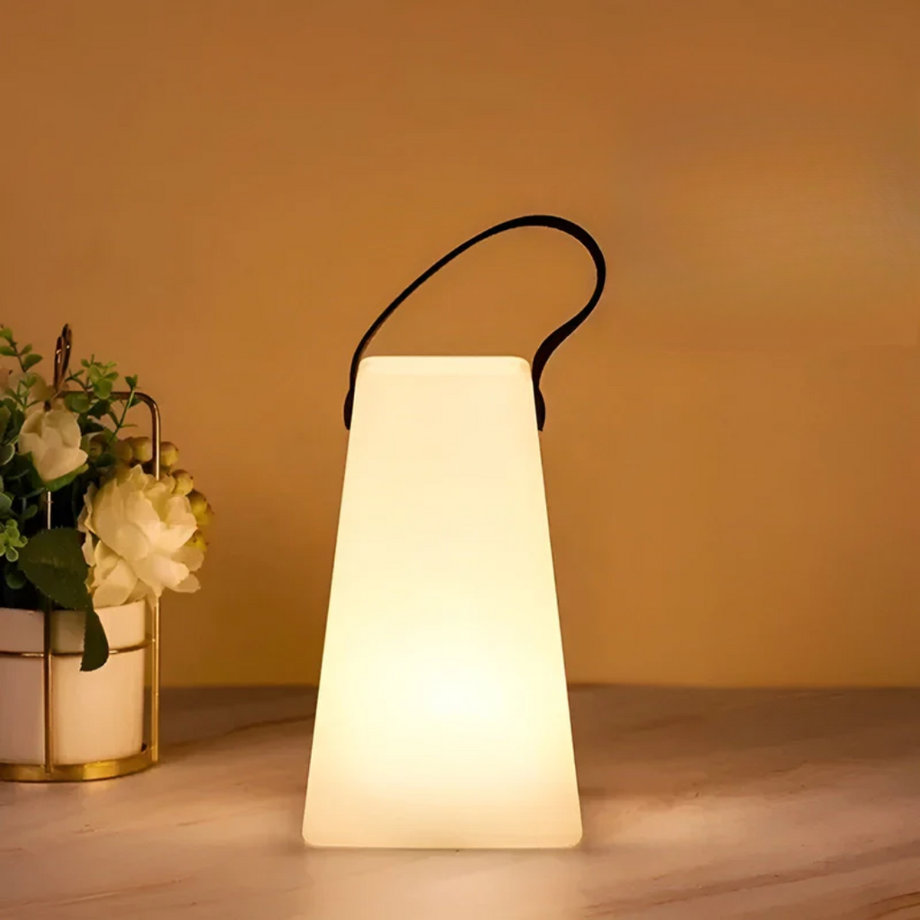 Stylish wireless waterproof table lamp