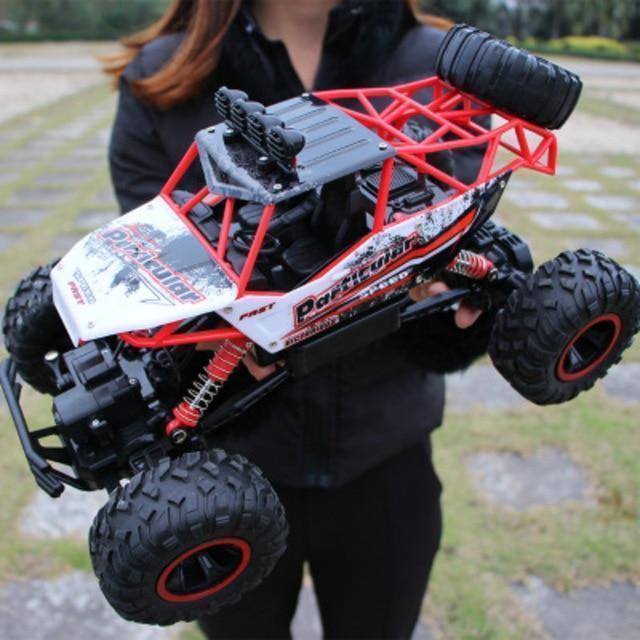 Powerful remote-controlled 4x4 off-road truck