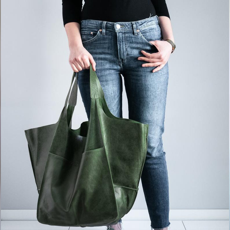 Fashionable women's leather bag – large vintage everyday shopper