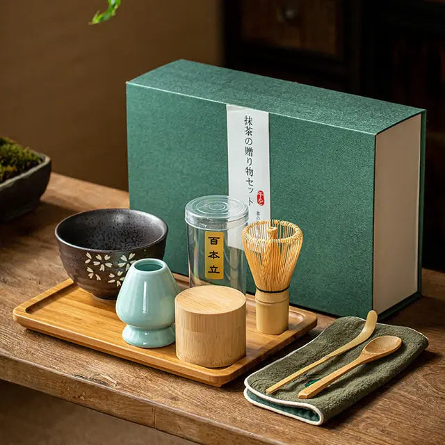 Coffrets de démarrage traditionnels pour préparer le thé matcha