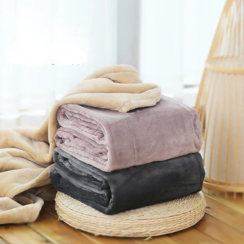USB Heated Blanket with Soft Plush 3 Temperature Levels for Bed and Travel - Image 1