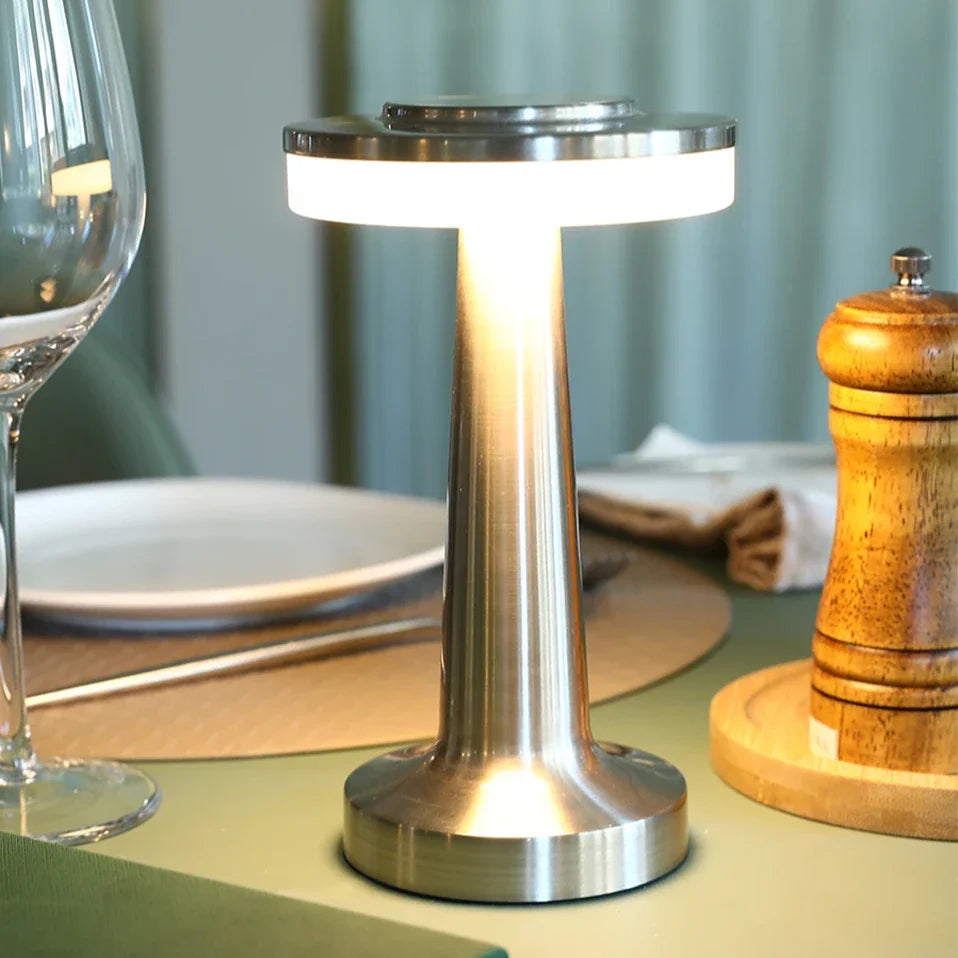 Klasyczny elegancka bezprzewodowa lampa stołowa