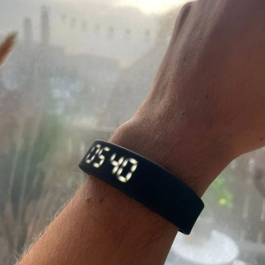 Vibrating Alarm Clock Wristband with Silent LED Display and USB Charging - Image 2