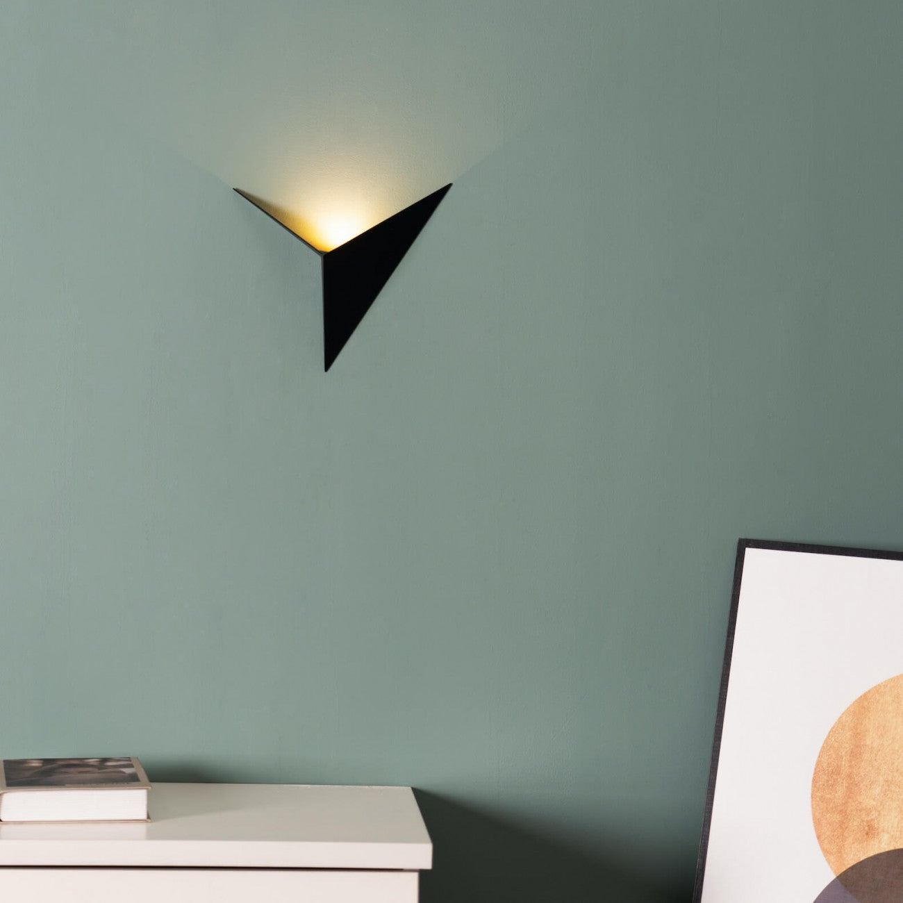 Lampada da parete artistica sottile a triangolo