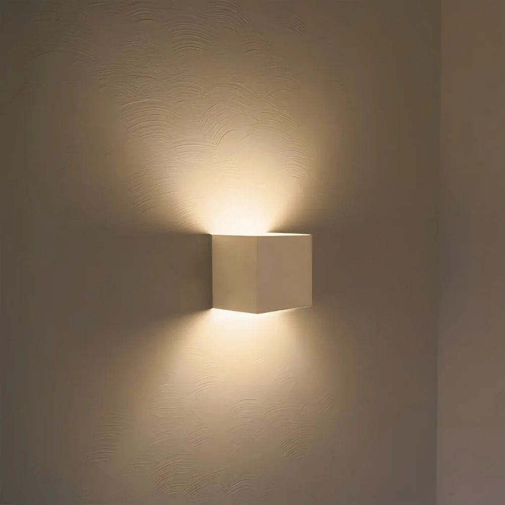 Decorative adjustable wall lamp – Ideal for indoor and outdoor use