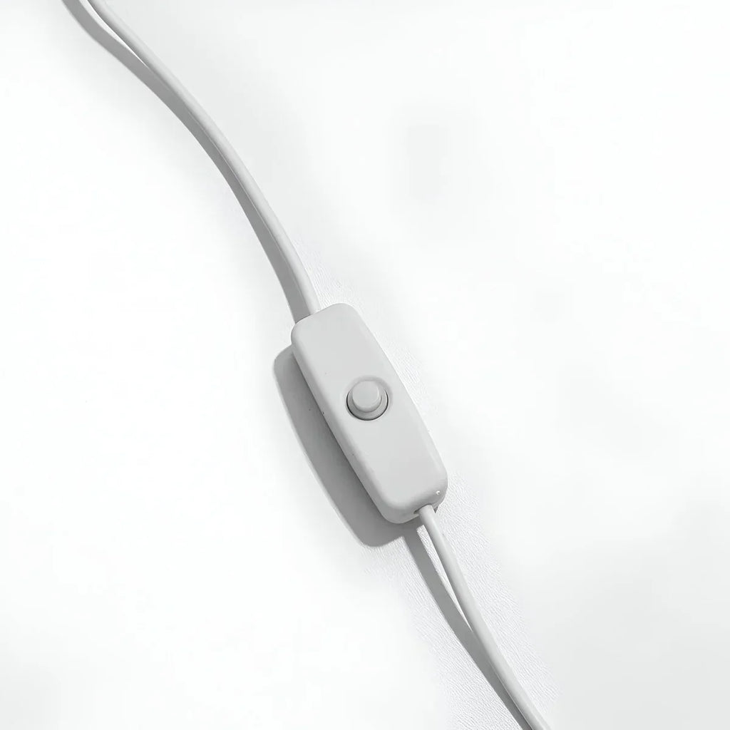 Ozdobna drewniana lampka nocna dla dzieci